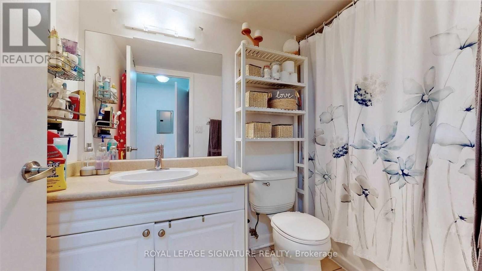 Photo 7 of 1411 600 Fleet Street, Toronto ON