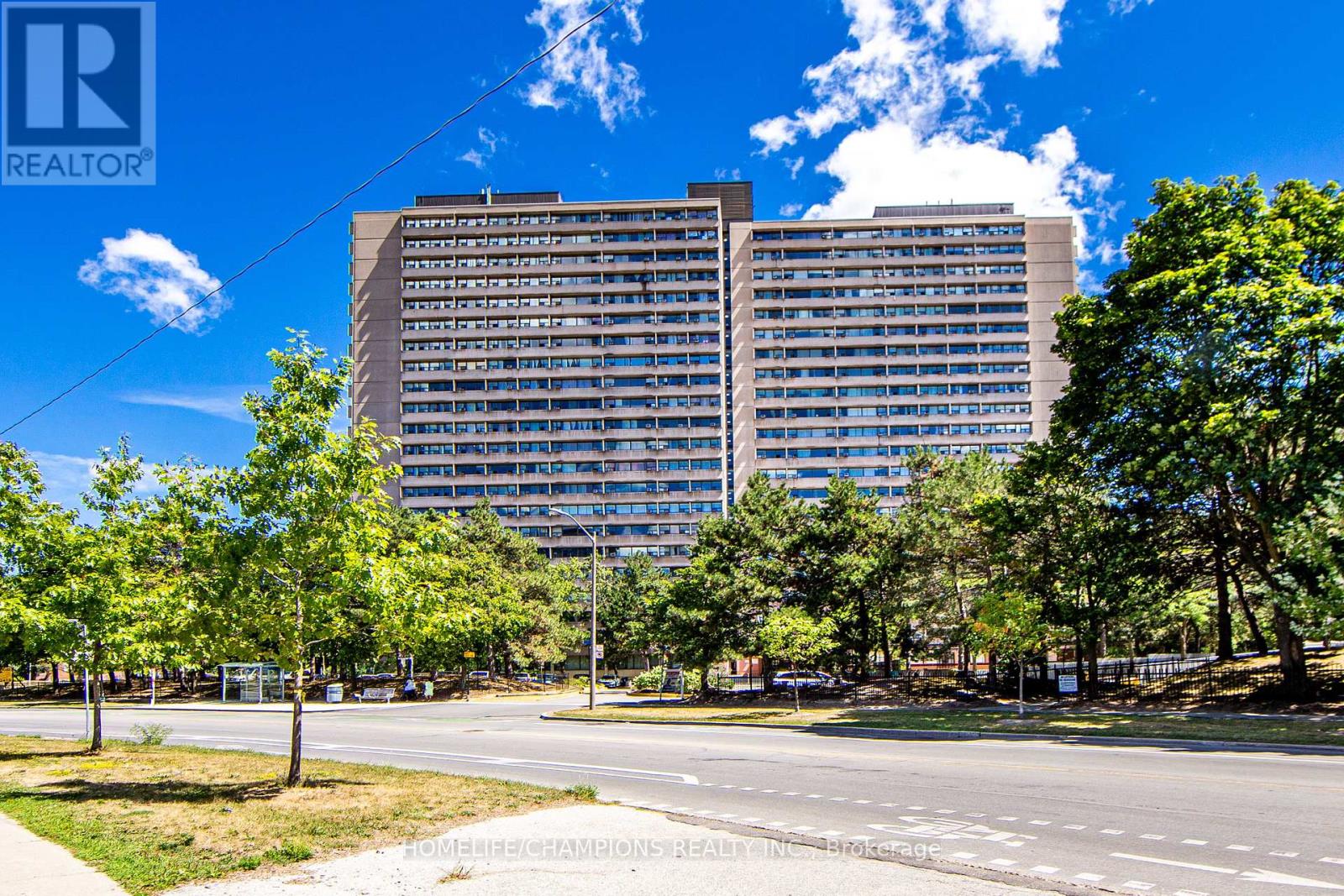 Photo 1 of 1210 100 Leeward Glenway, Toronto ON