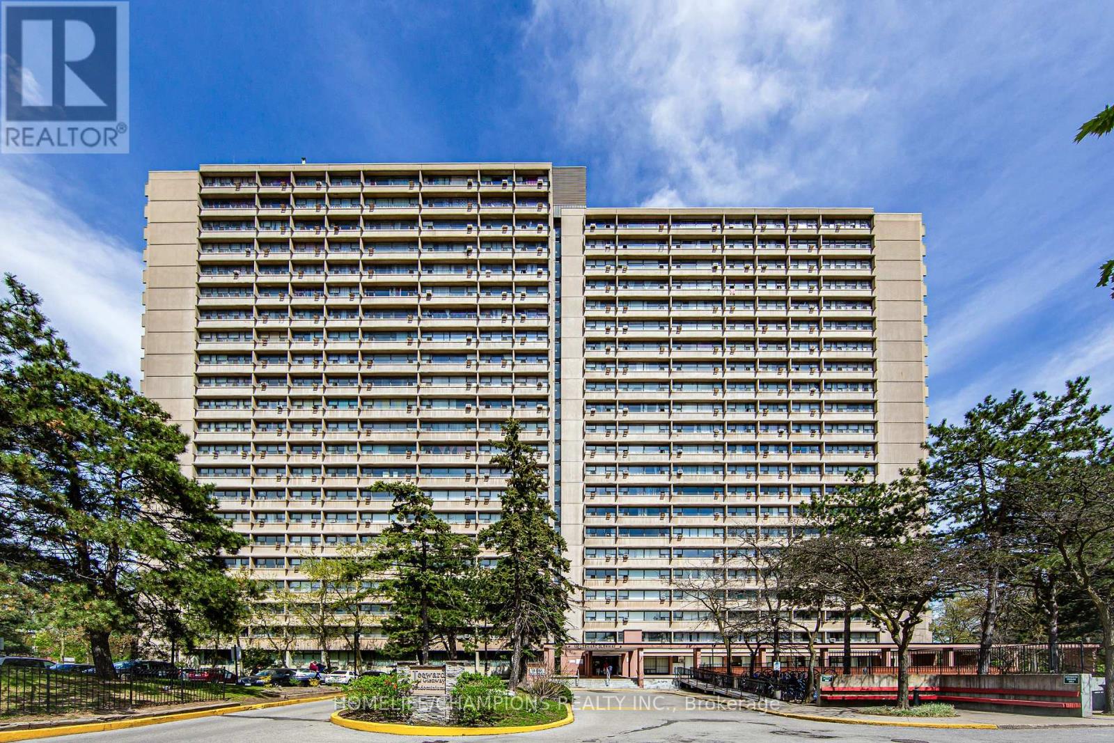 Photo 2 of 1210 100 Leeward Glenway, Toronto ON