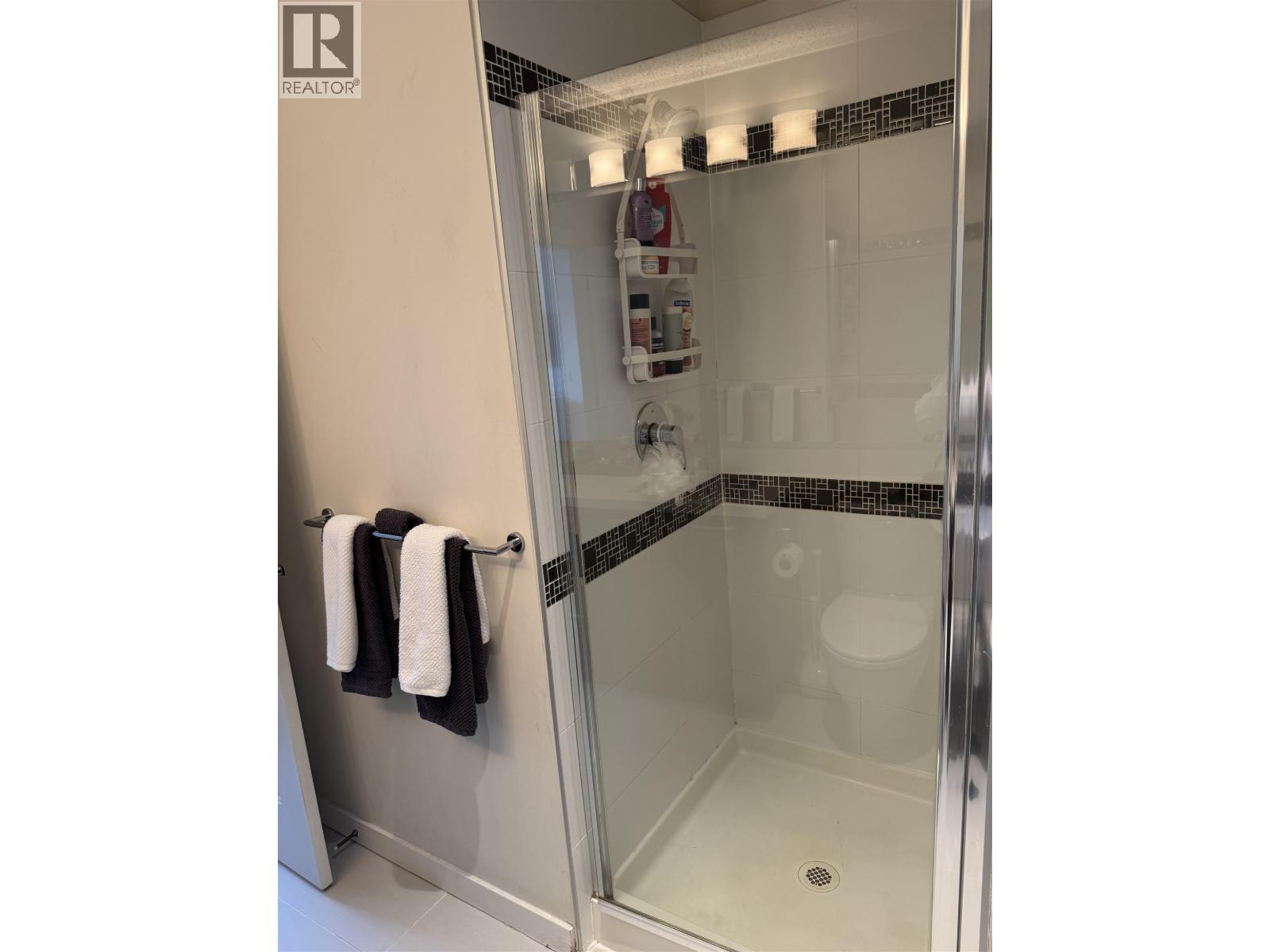Photo 34 of 207 217 W 8th Street, North Vancouver BC