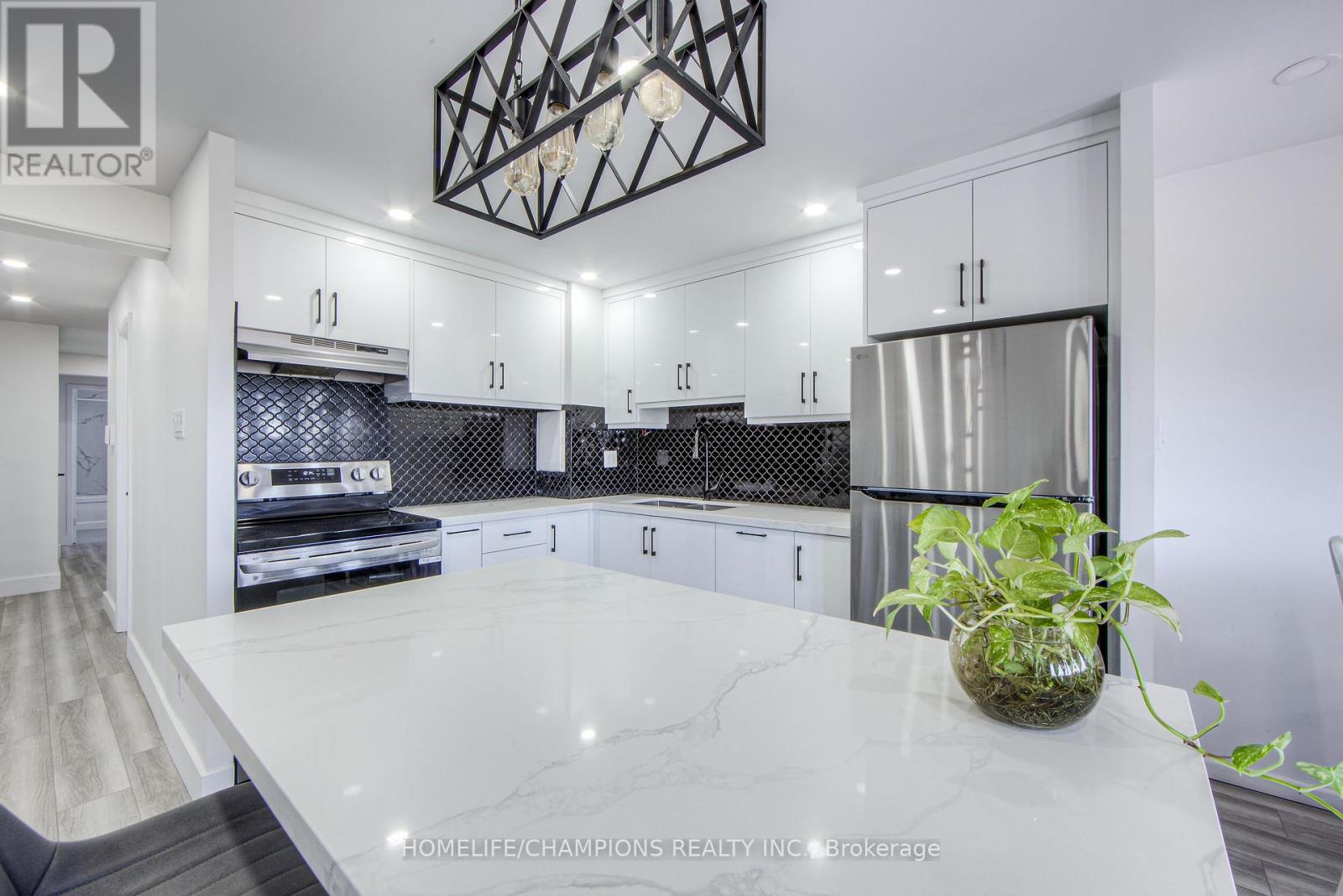 Photo 6 of 1210 100 Leeward Glenway, Toronto ON