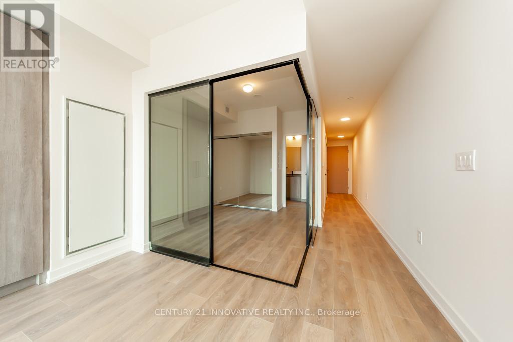 Photo 18 of 1406 181 Sterling Road, Toronto ON