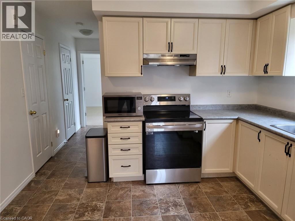 Photo 6 of 931 Glasgow Street Street Unit 20 C, Kitchener ON