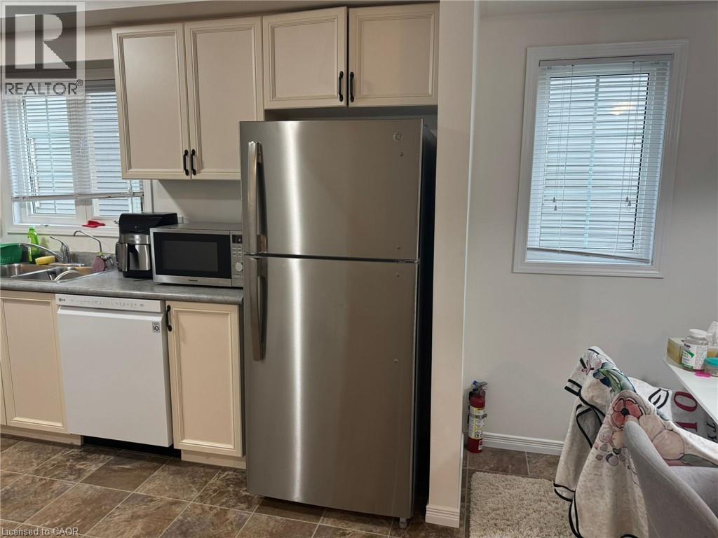 Photo 5 of 931 Glasgow Street Street Unit 20 C, Kitchener ON