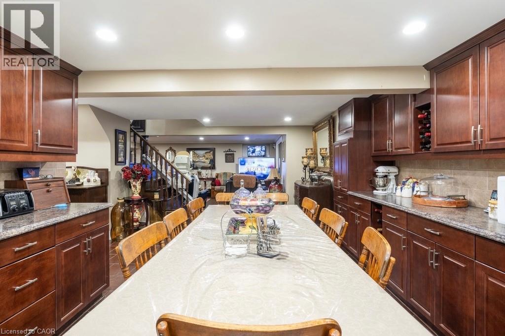 Photo 23 of 2545 Pollard Drive, Mississauga ON