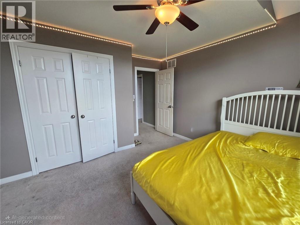 Photo 36 of 59 Periwinkle Drive, Stoney Creek ON
