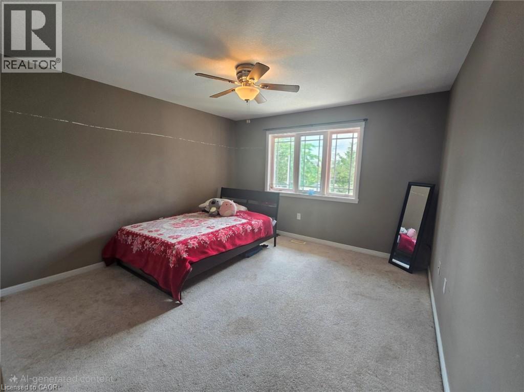 Photo 33 of 59 Periwinkle Drive, Stoney Creek ON