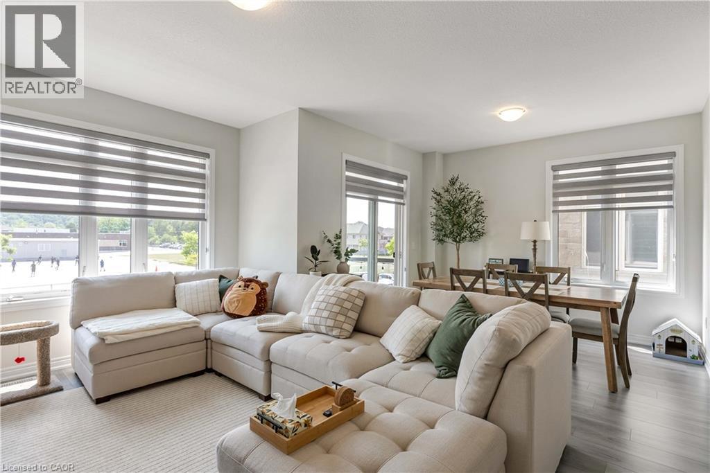 Photo 6 of 40 Zinfandel Drive, Hamilton ON