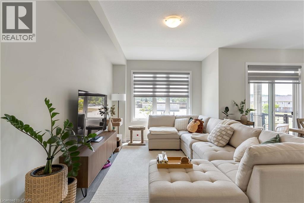 Photo 23 of 40 Zinfandel Drive, Hamilton ON
