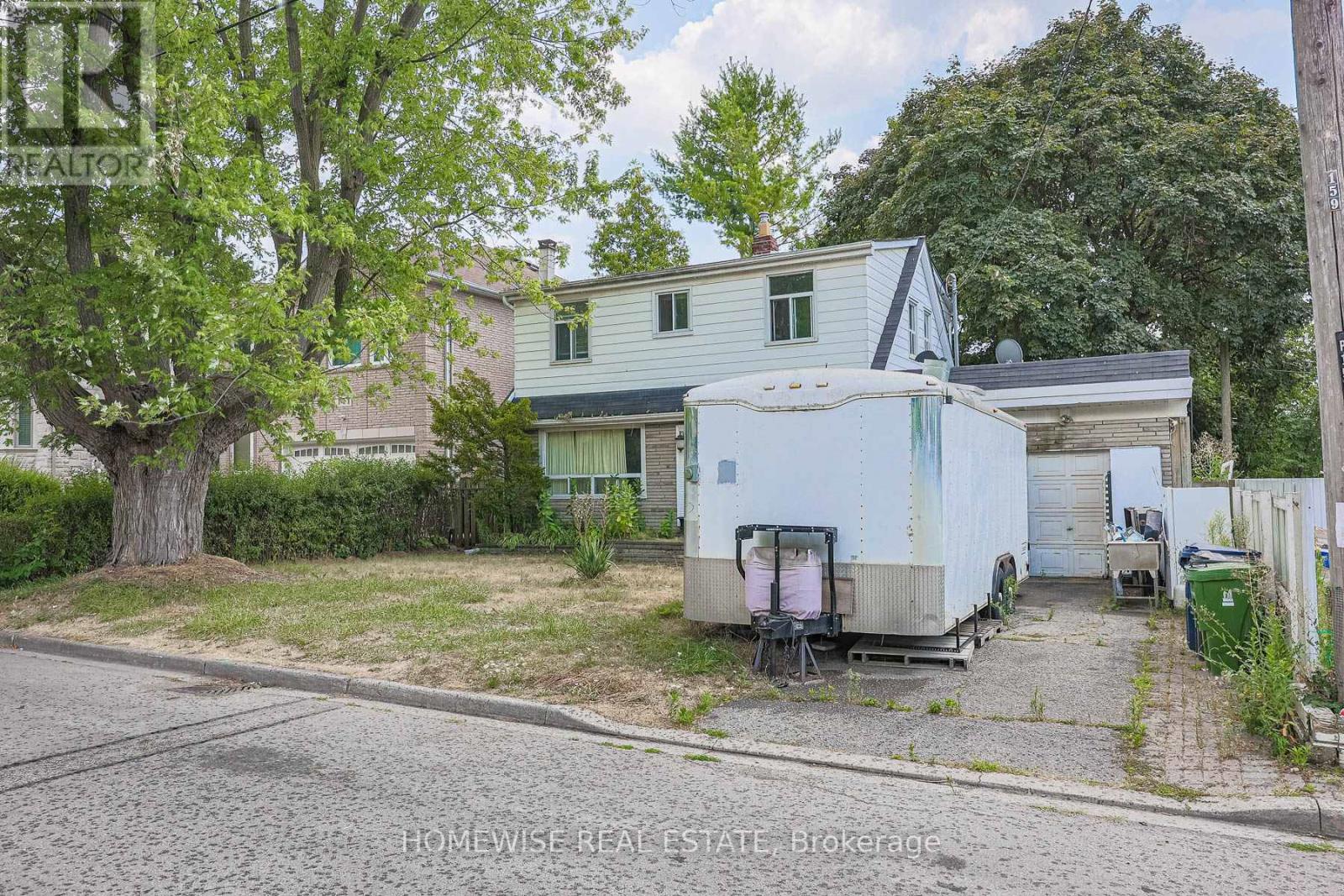 Photo 2 of 159 Alfred Avenue, Toronto ON
