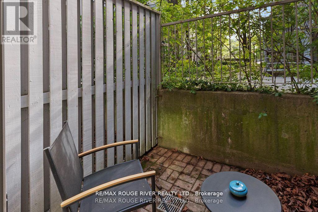 Photo 22 of D 32 Massey Street W, Toronto ON