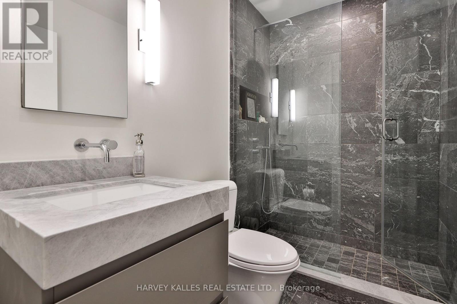 Photo 34 of 49 Foxbar Road, Toronto ON