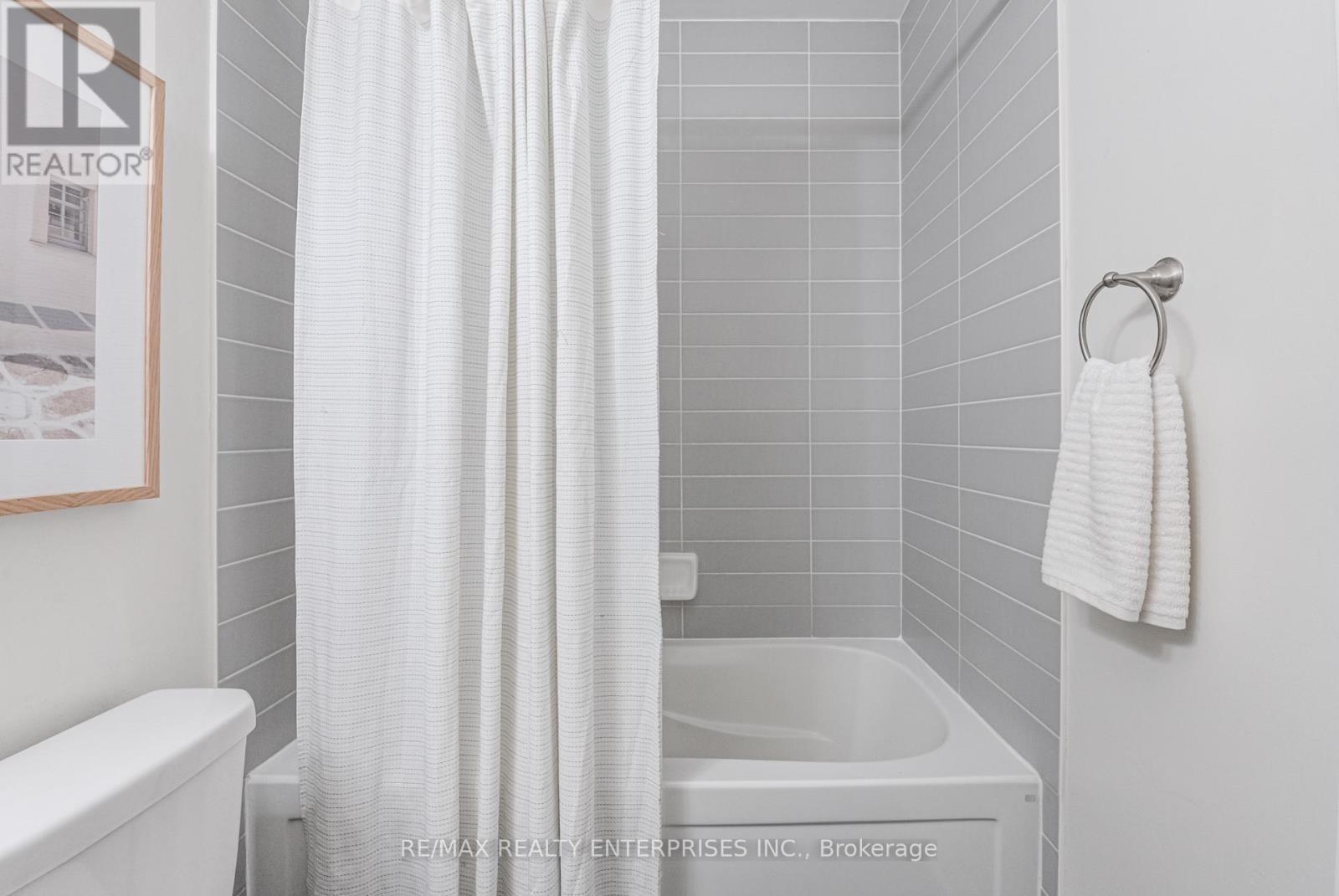 Photo 22 of 601 15 Bruyeres Mews, Toronto ON
