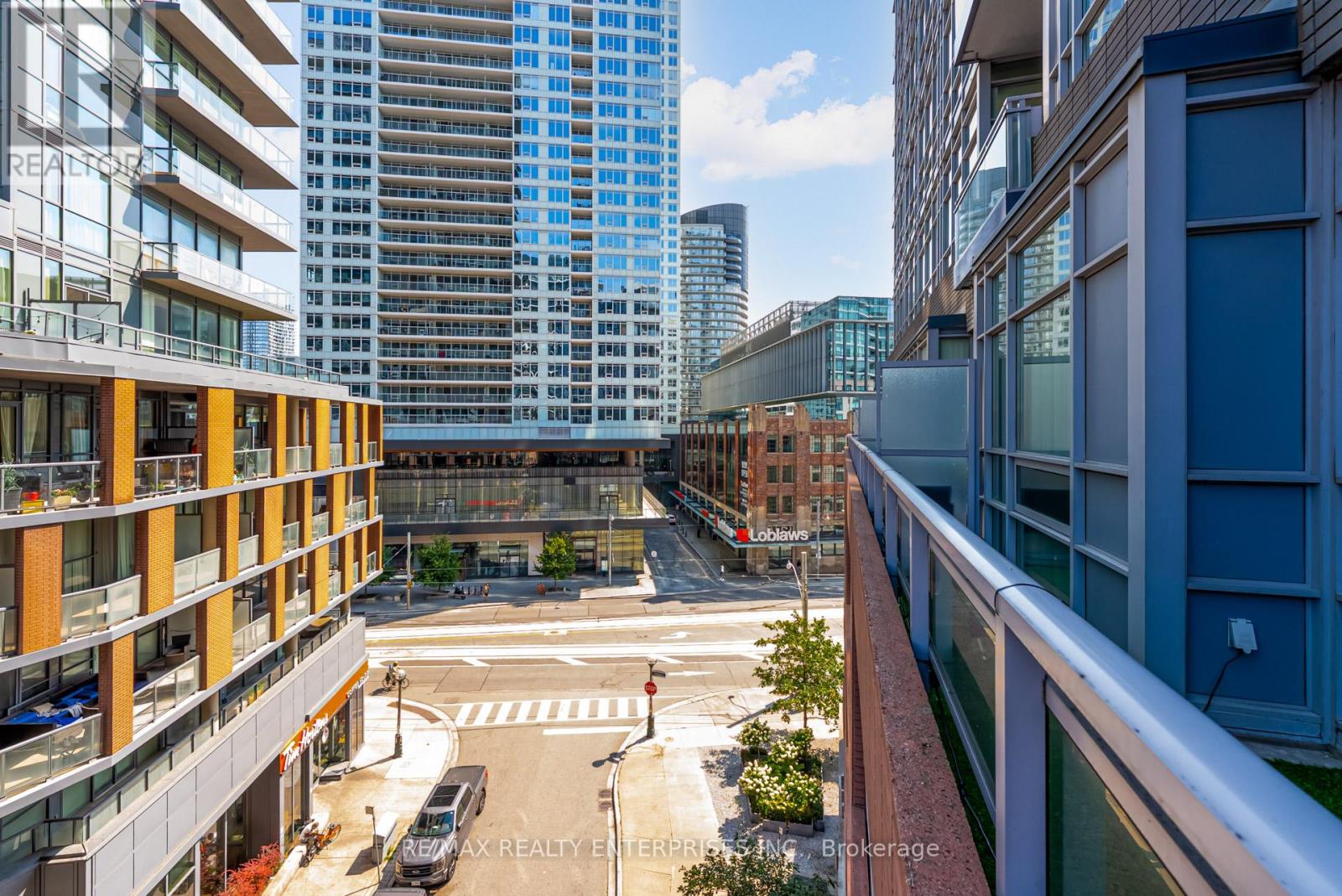Photo 26 of 601 15 Bruyeres Mews, Toronto ON