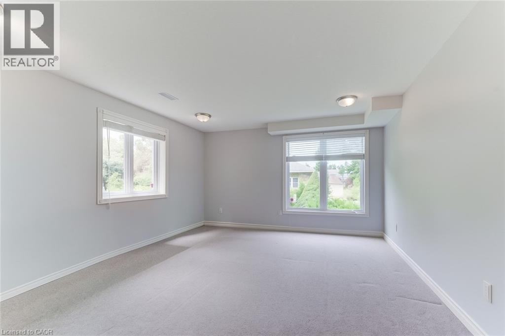Photo 16 of 40 Devonshire Drive, New Hamburg ON