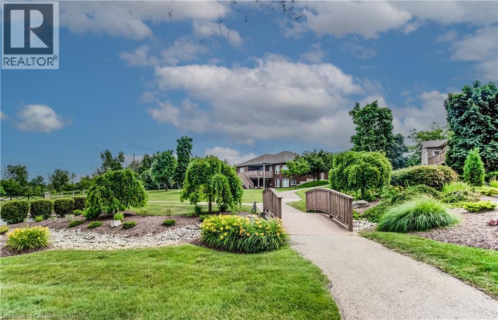 Photo 12 of 40 Devonshire Drive, New Hamburg ON