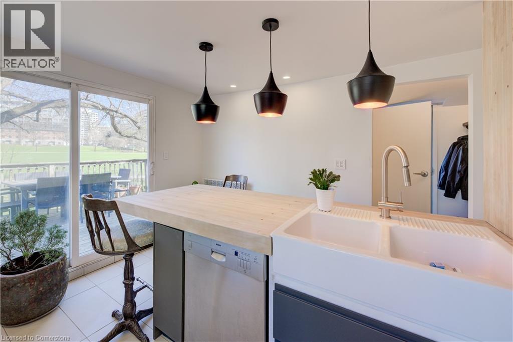 Photo 12 of 23 Richmond Avenue, Kitchener ON