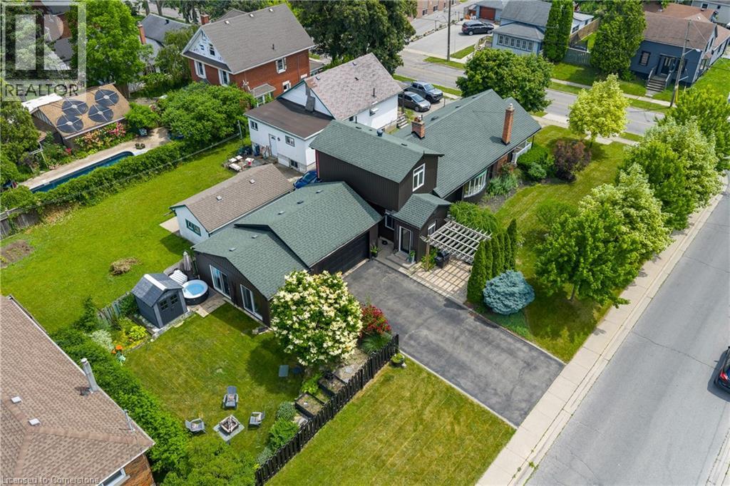 Photo 19 of 36 St David Street W, Thorold ON