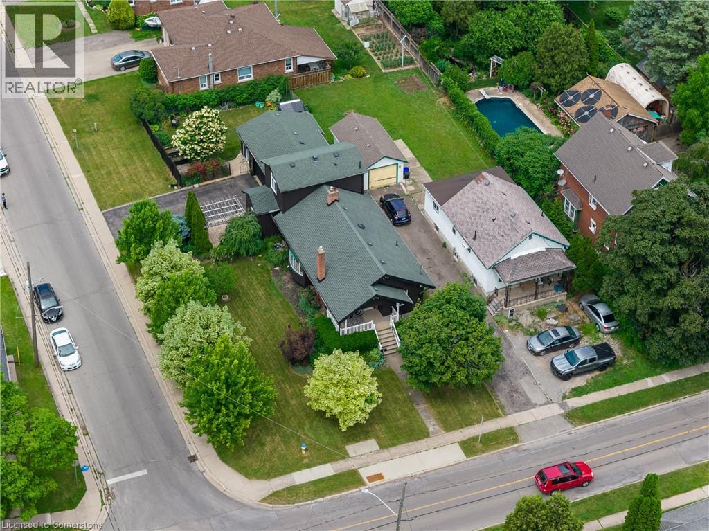 Photo 27 of 36 St David Street W, Thorold ON
