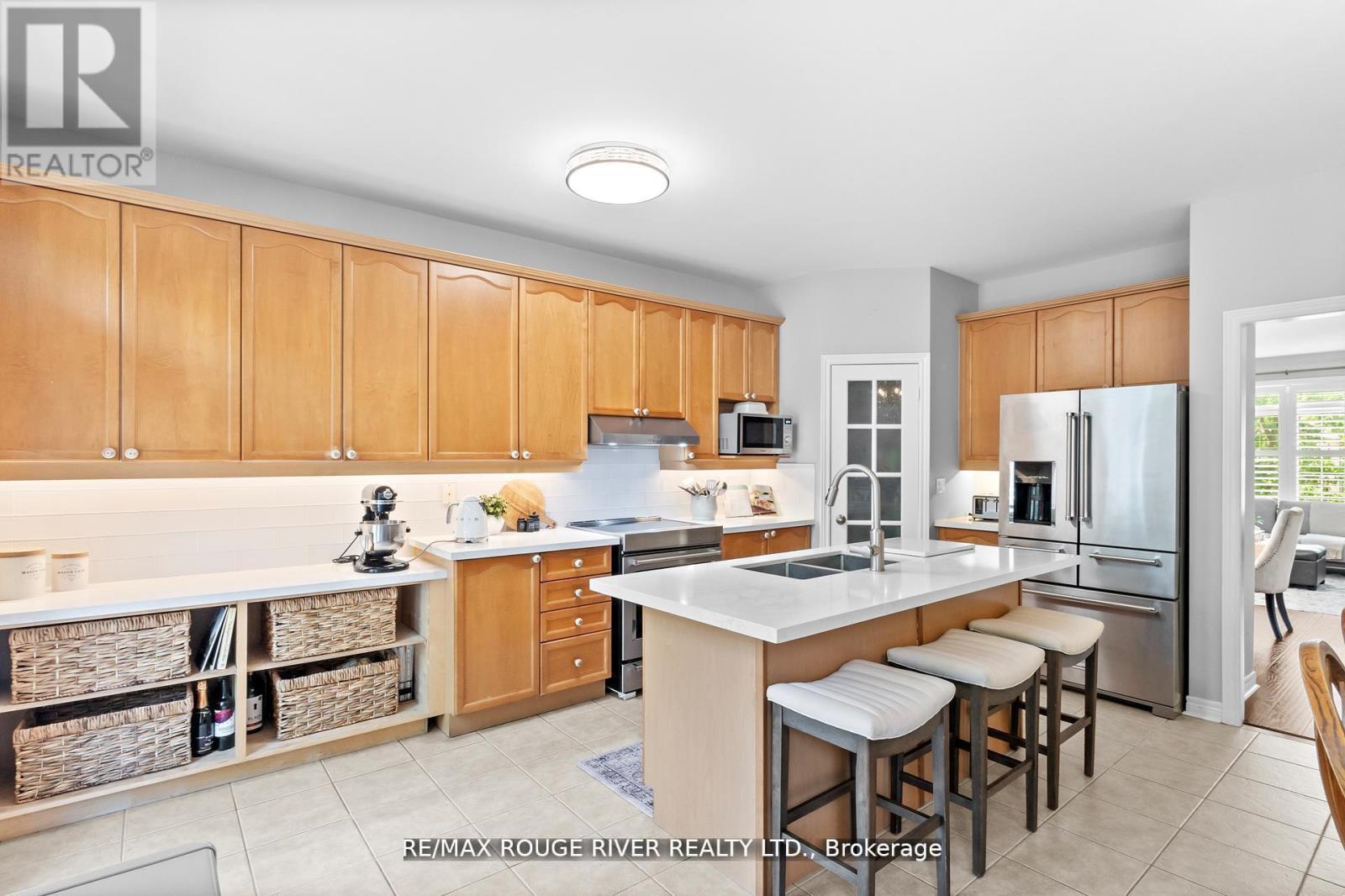 Photo 13 of 11 Maple Edge Lane, Whitby ON