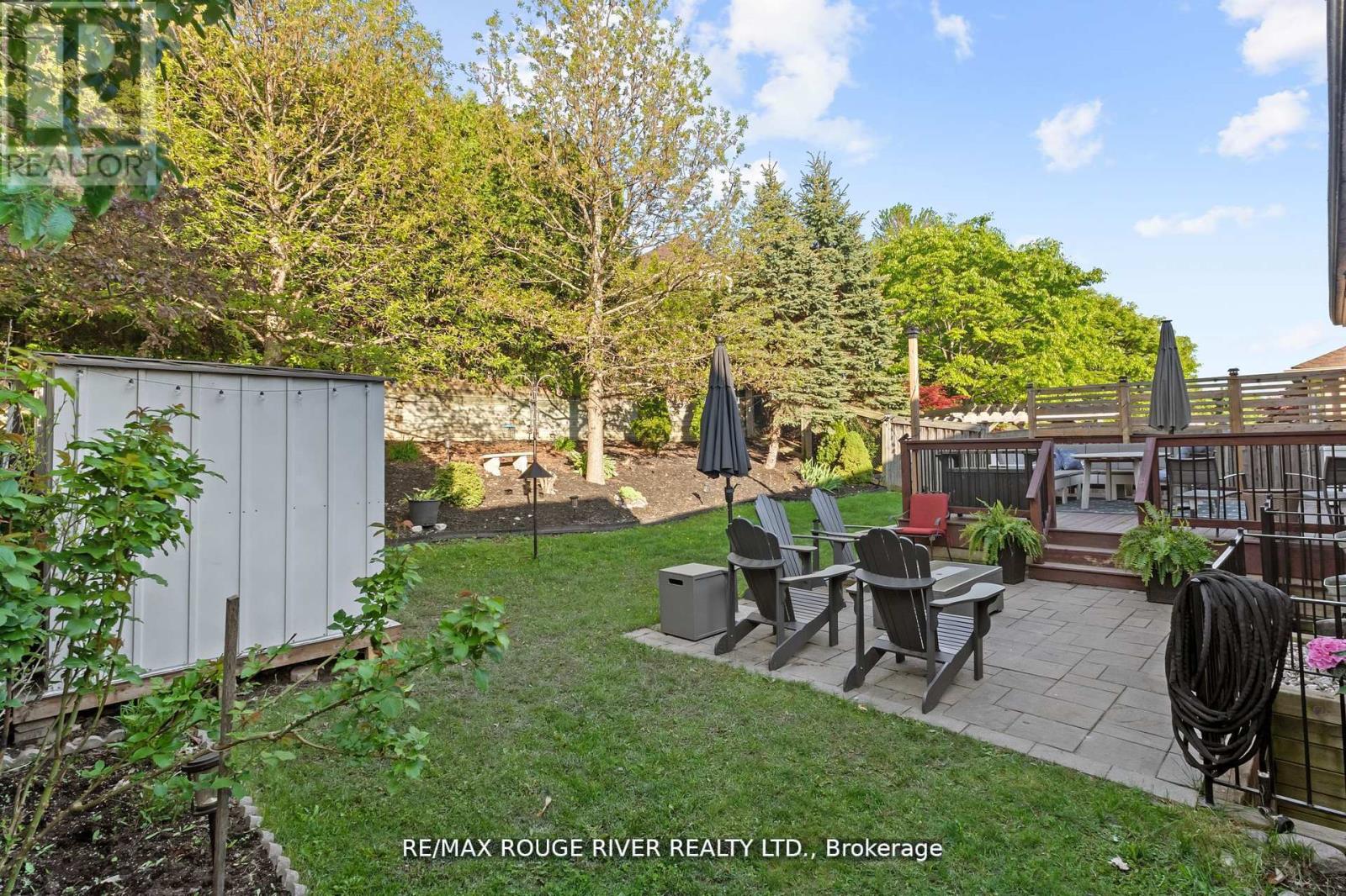 Photo 40 of 11 Maple Edge Lane, Whitby ON