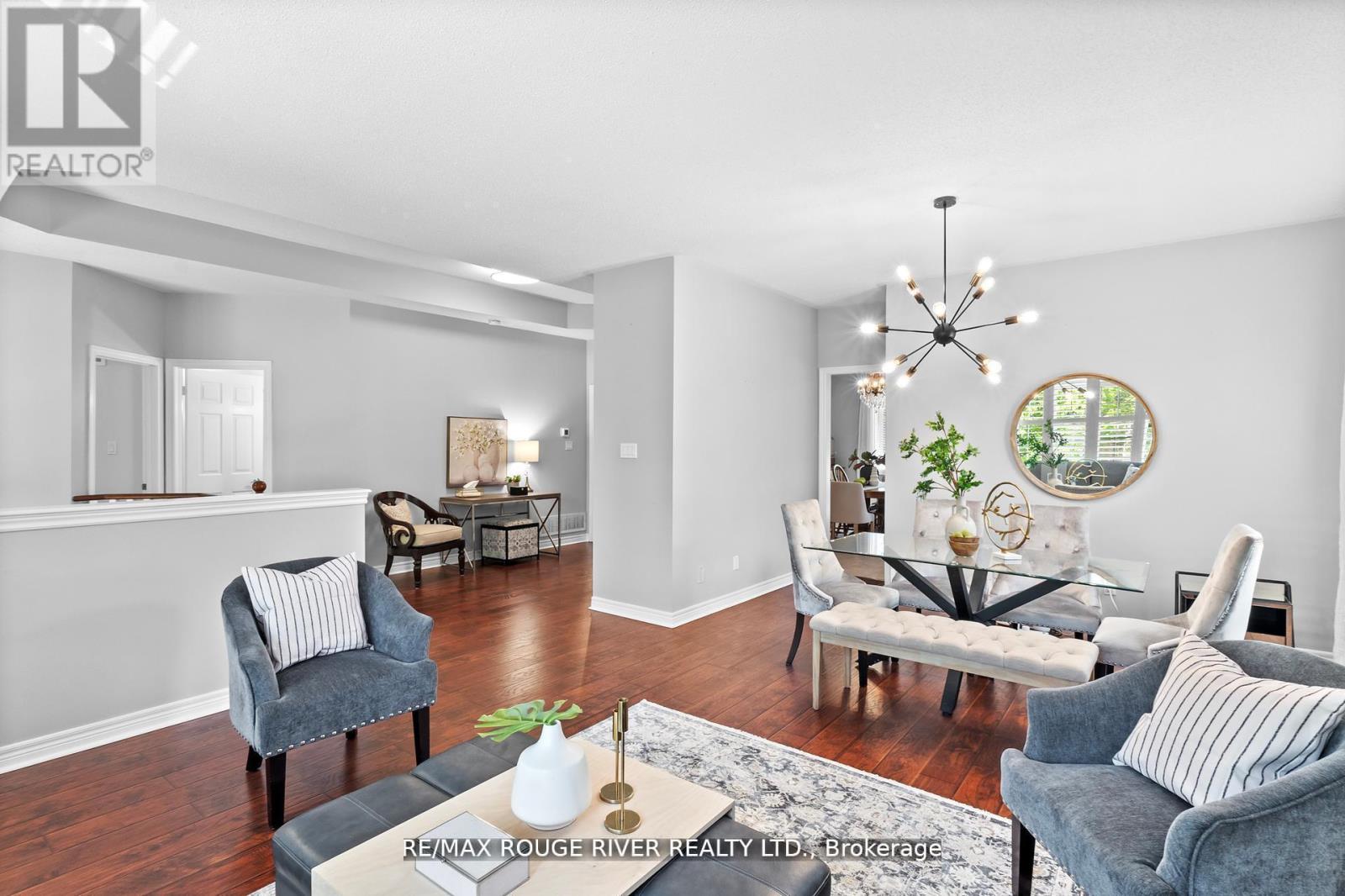 Photo 7 of 11 Maple Edge Lane, Whitby ON
