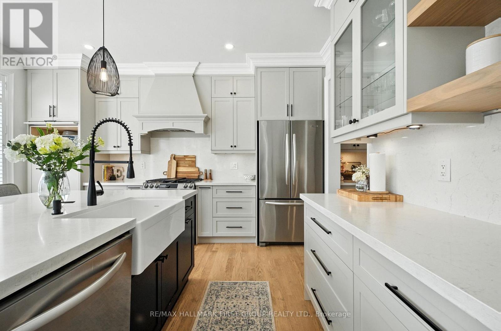 Photo 18 of 2318 Canterbury Crescent, Pickering ON