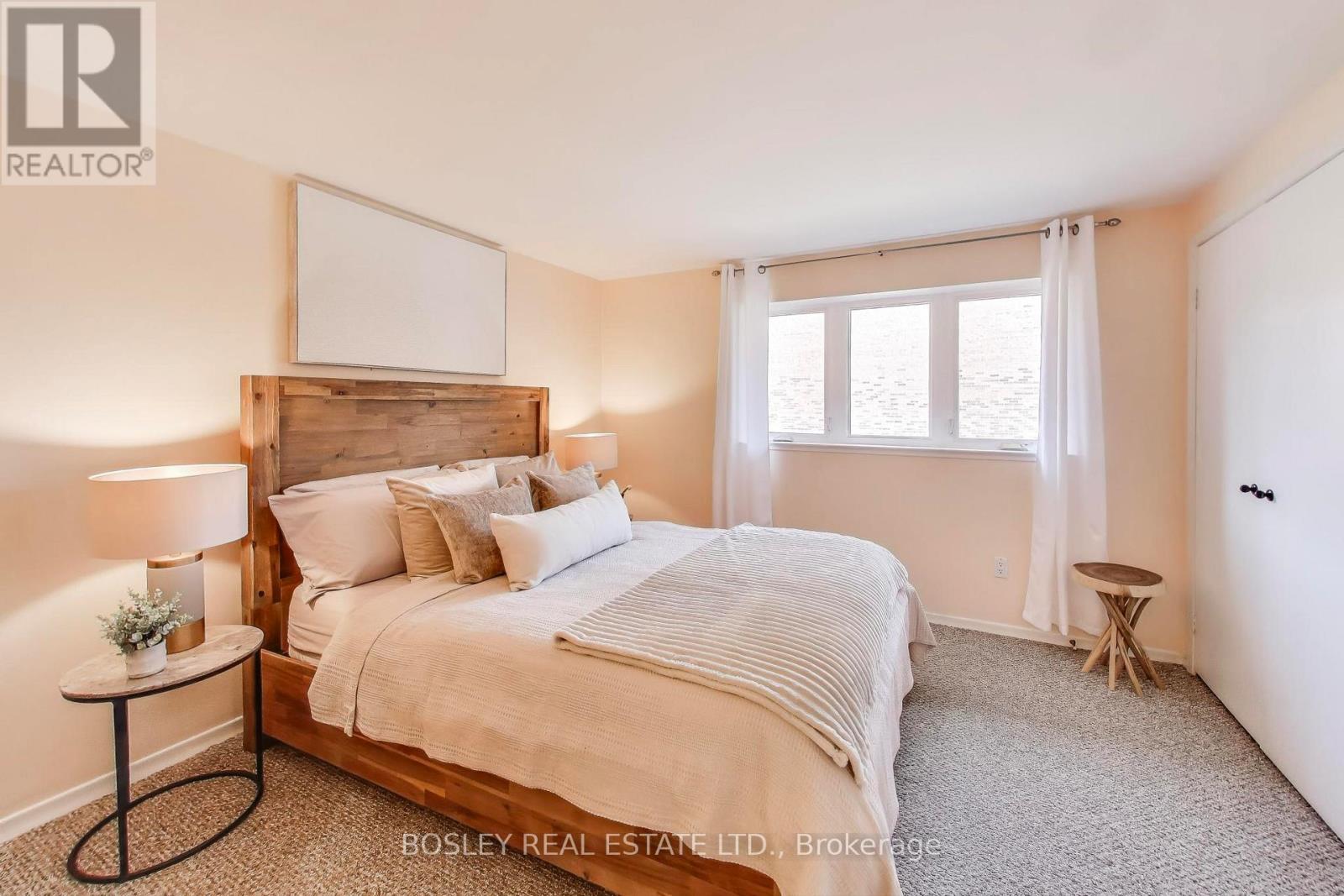 Photo 14 of 64 28 Livingston Road, Toronto ON