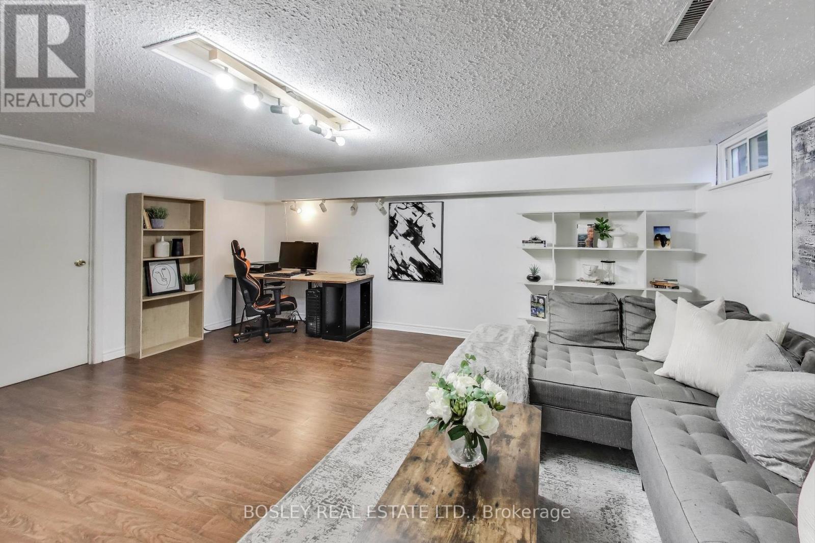 Photo 22 of 64 28 Livingston Road, Toronto ON