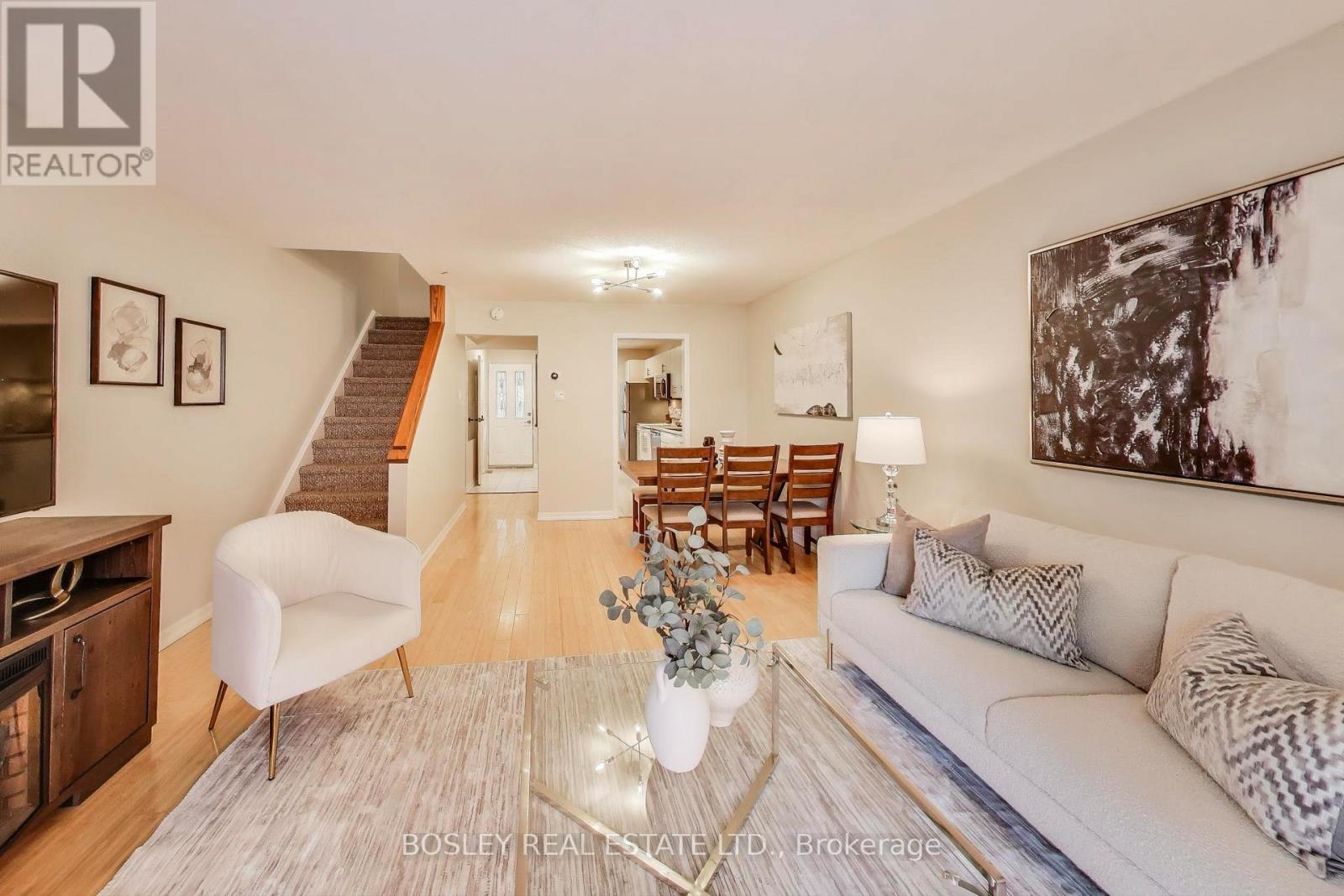 Photo 4 of 64 28 Livingston Road, Toronto ON