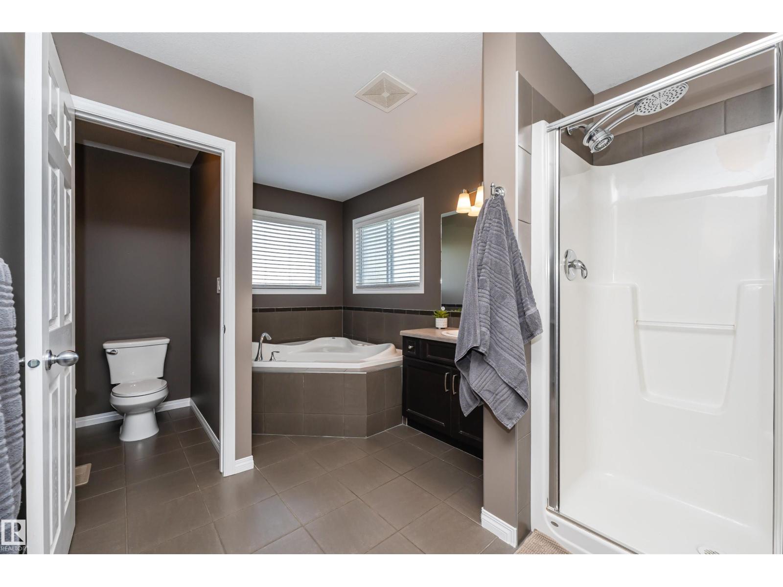 Photo 8 of 72 Rue Blanchard, Beaumont AB
