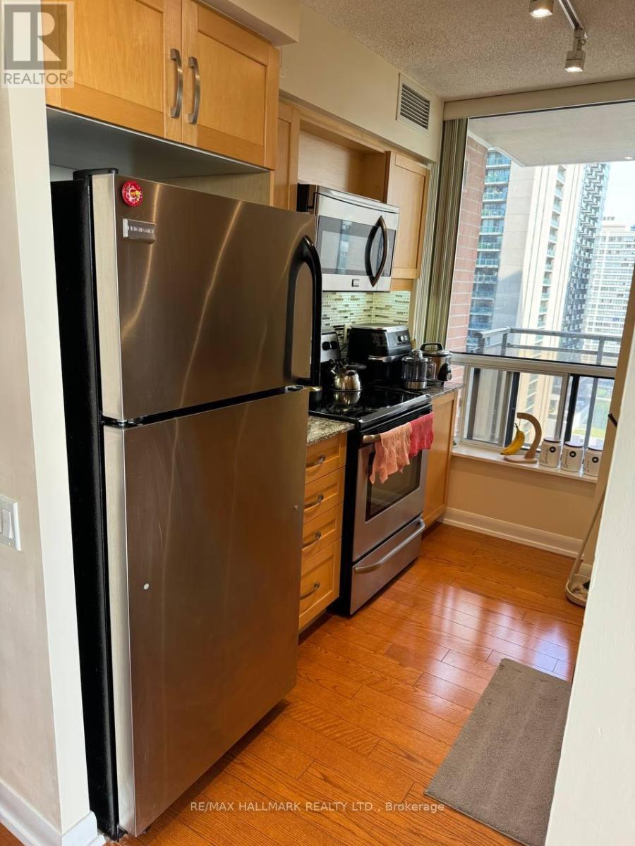 Photo 6 of 1710 33 Sheppard Avenue E, Toronto ON