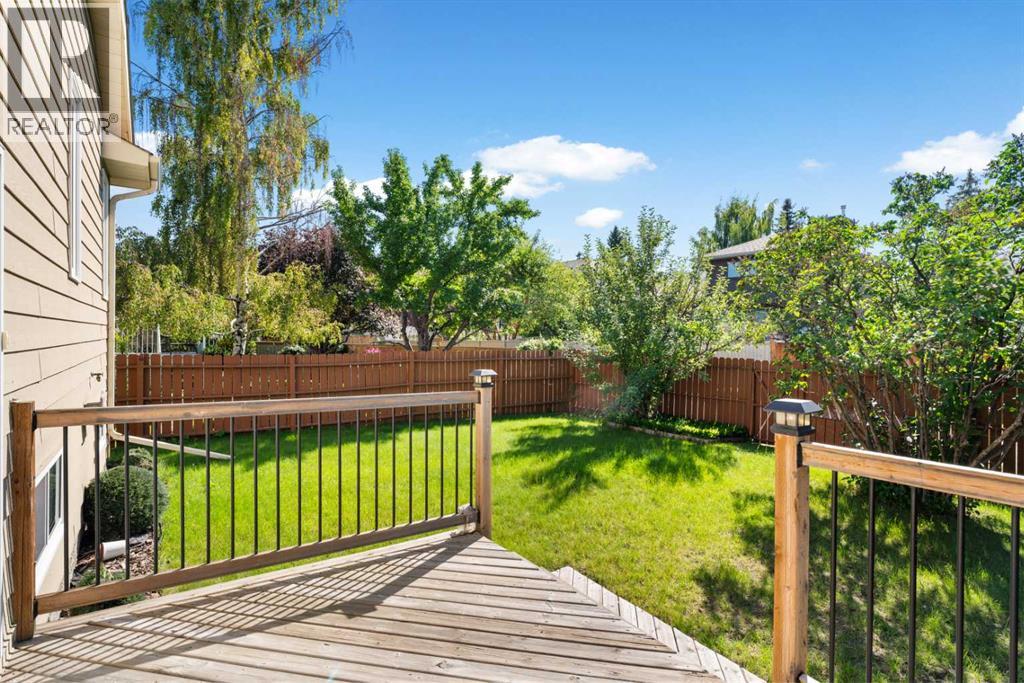 Single Family House 4 Level for Sale in  Sunvista Crescent SE Sundance Calgary 