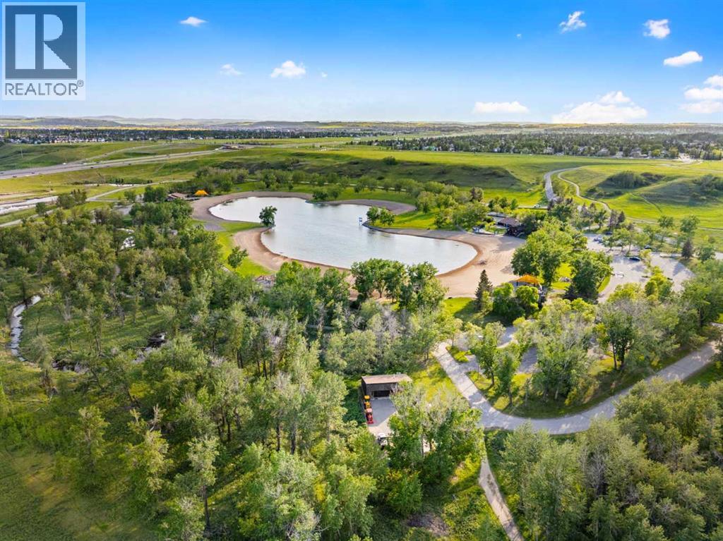 Single Family House 4 Level for Sale in  Sunvista Crescent SE Sundance Calgary 