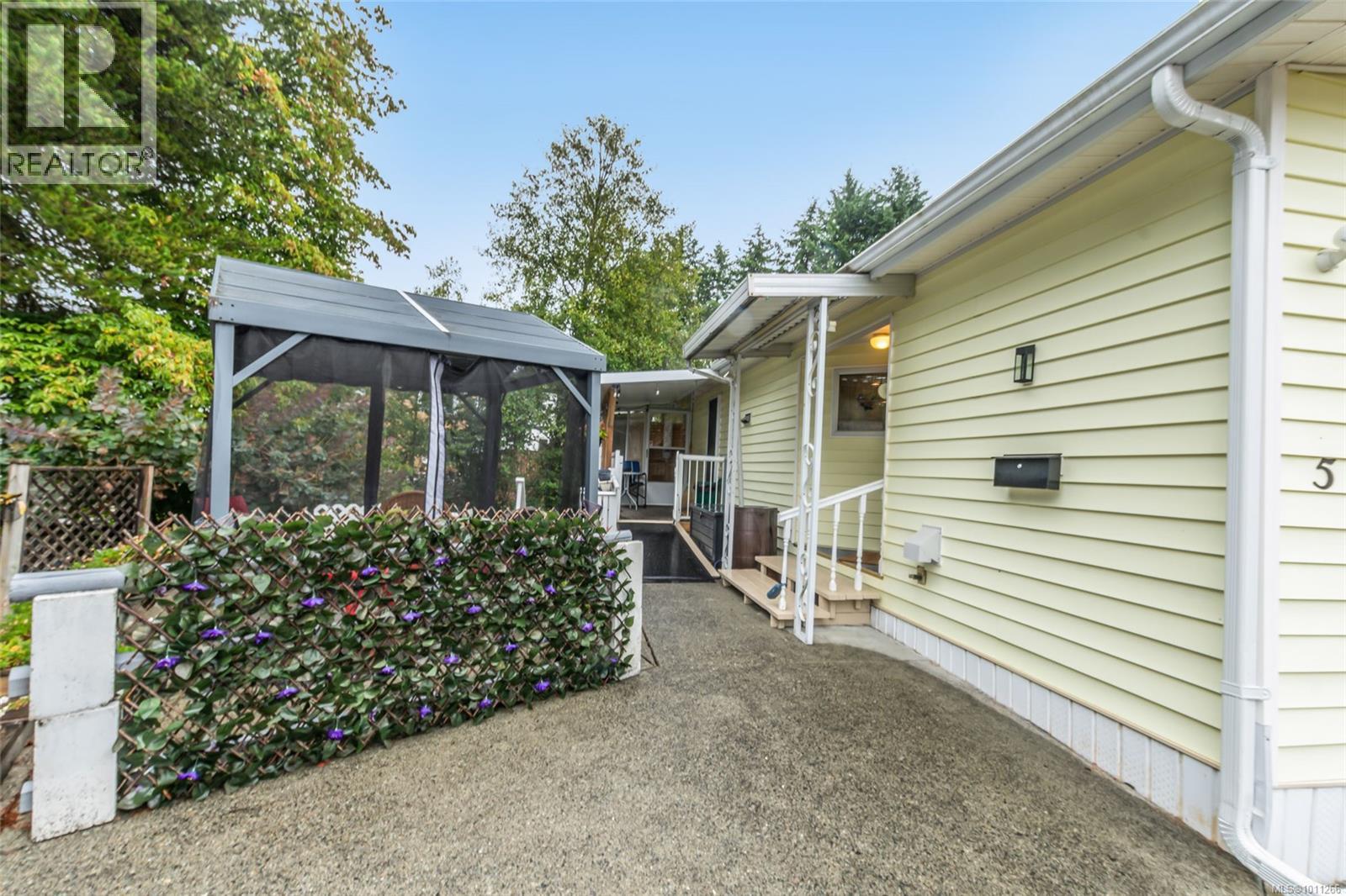 Photo 16 of 5 2501 Labieux Rd, Nanaimo BC