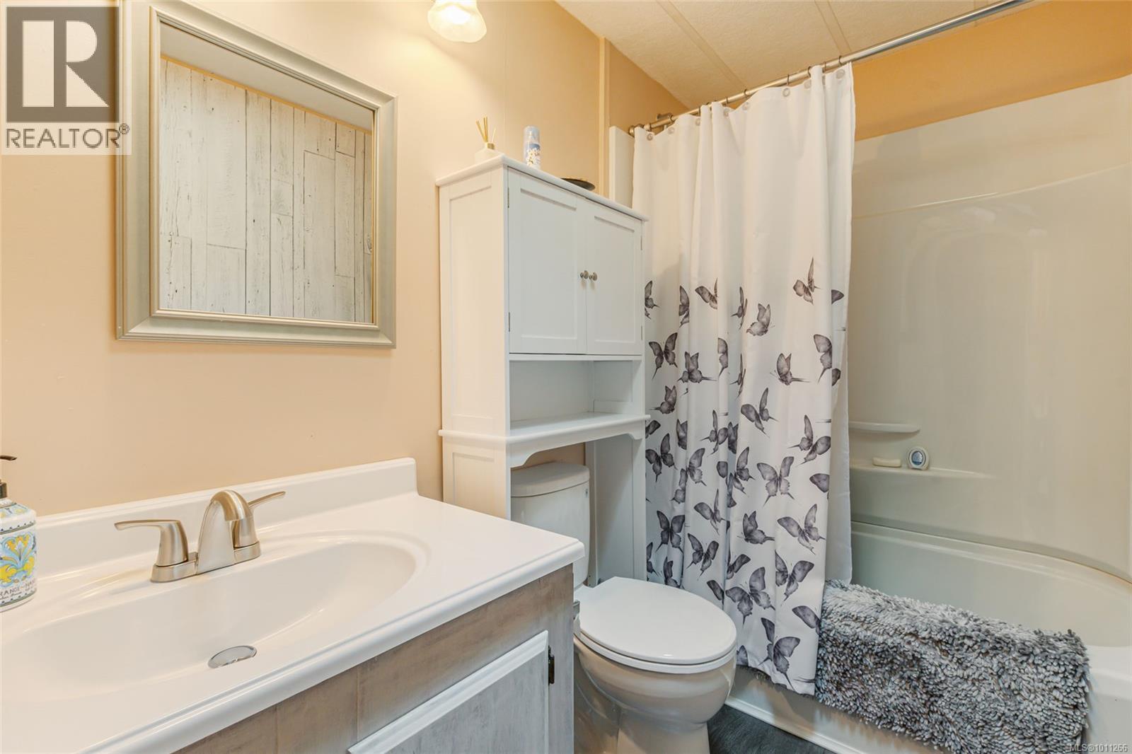 Photo 21 of 5 2501 Labieux Rd, Nanaimo BC
