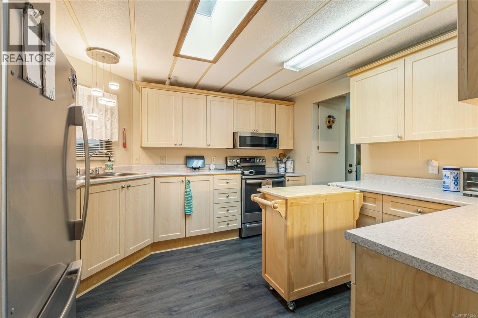 Photo 14 of 5 2501 Labieux Rd, Nanaimo BC