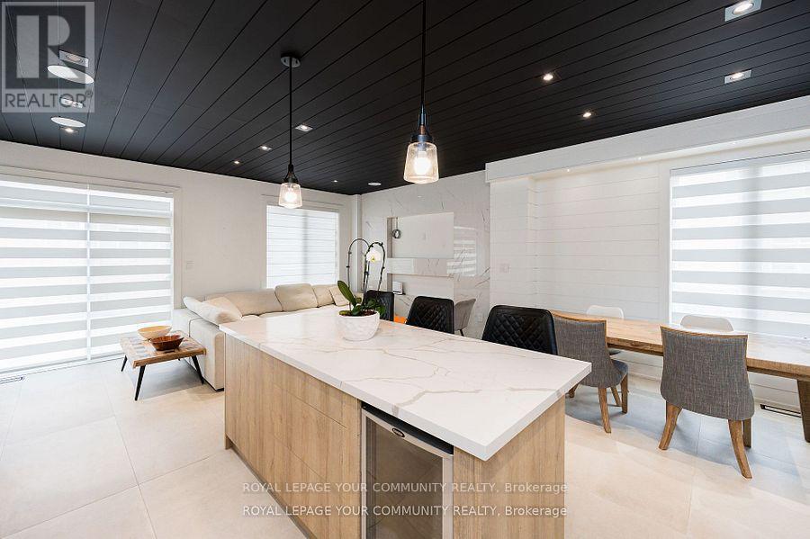 Photo 23 of 54 Frederick Taylor Way, East Gwillimbury ON