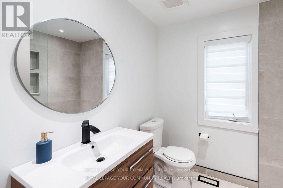 Photo 13 of 54 Frederick Taylor Way, East Gwillimbury ON