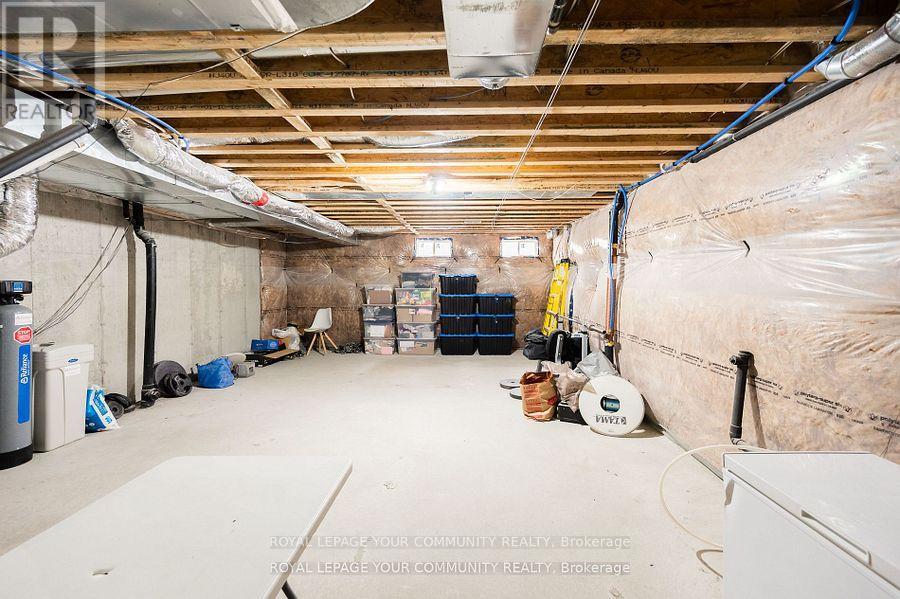 Photo 16 of 54 Frederick Taylor Way, East Gwillimbury ON