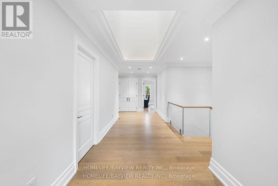 Photo 7 of 35 Harding Boulevard, Richmond Hill ON
