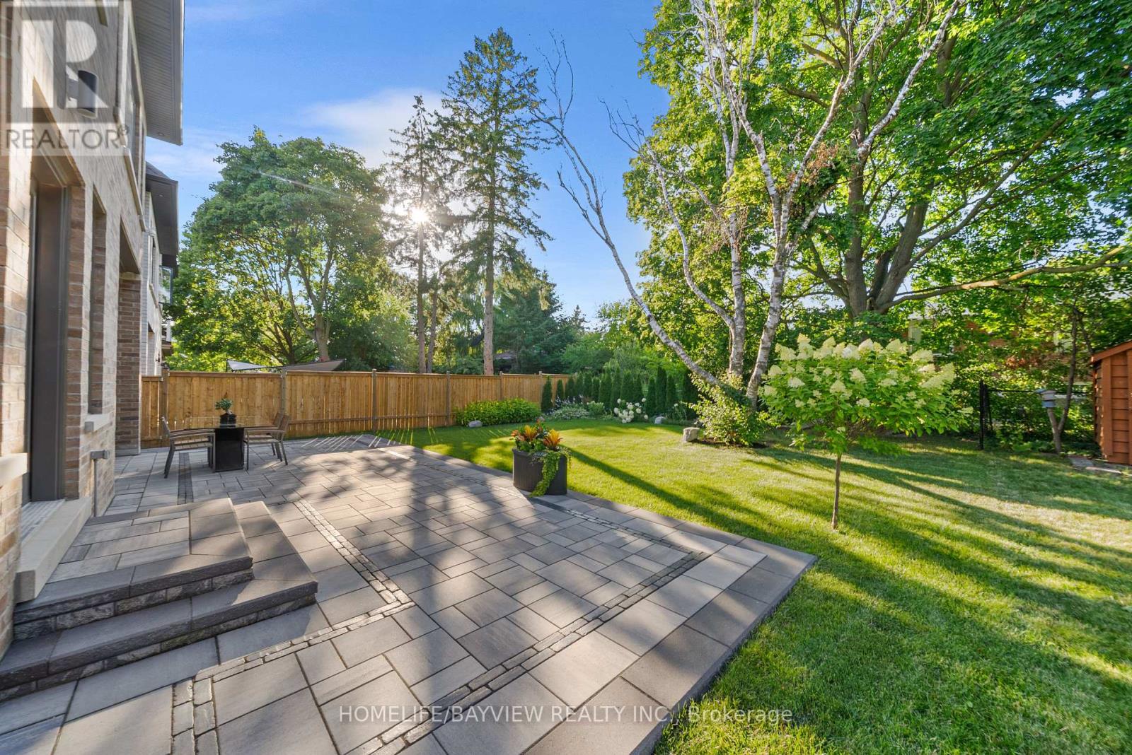 Photo 36 of 35 Harding Boulevard, Richmond Hill ON