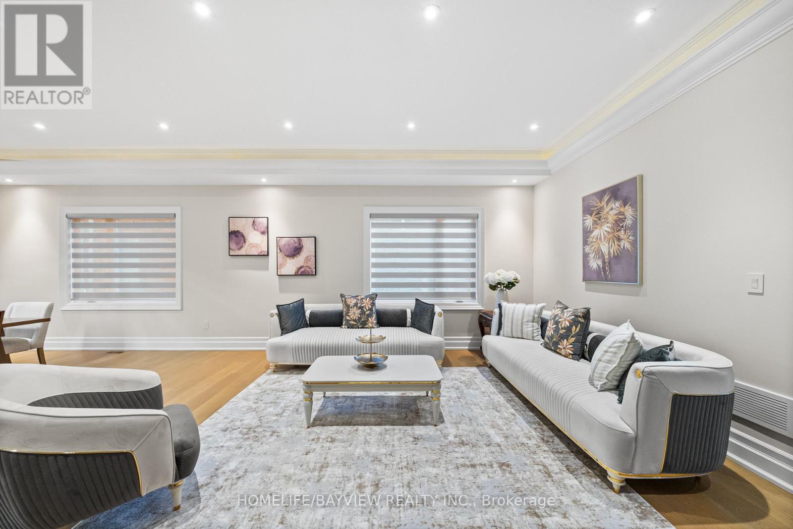 Photo 25 of 35 Harding Boulevard, Richmond Hill ON