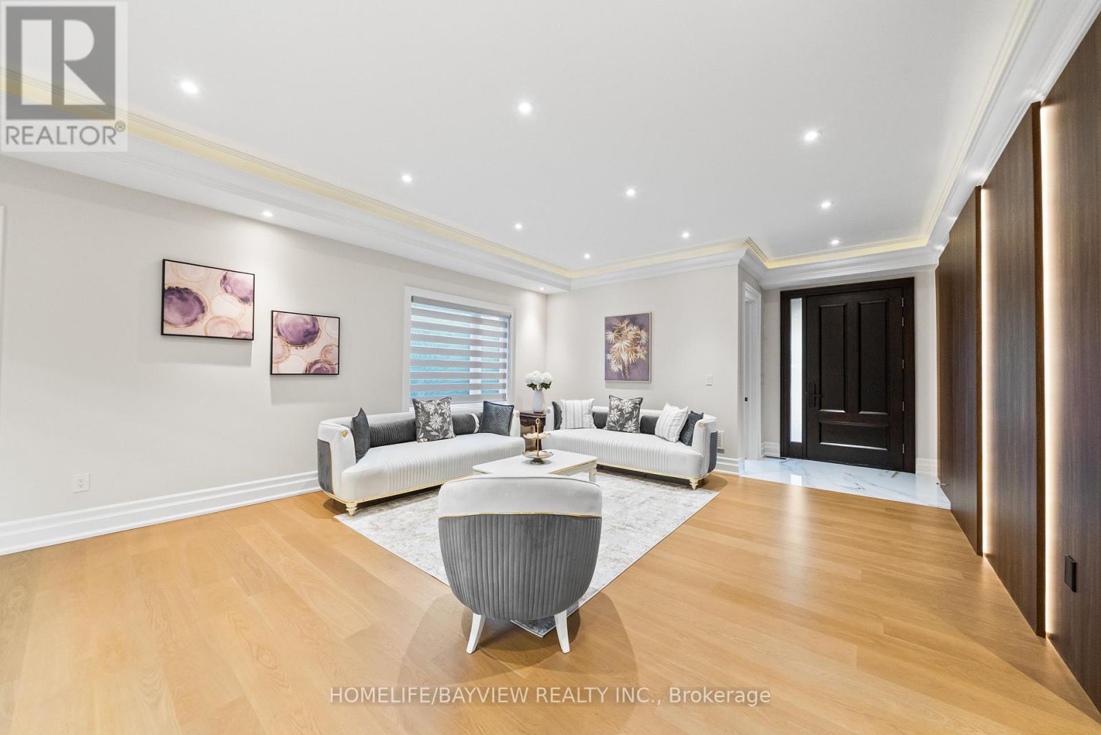 Photo 14 of 35 Harding Boulevard, Richmond Hill ON
