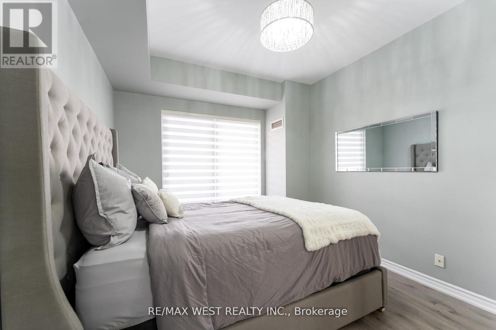 Photo 20 of 916 9225 Jane Street, Vaughan ON