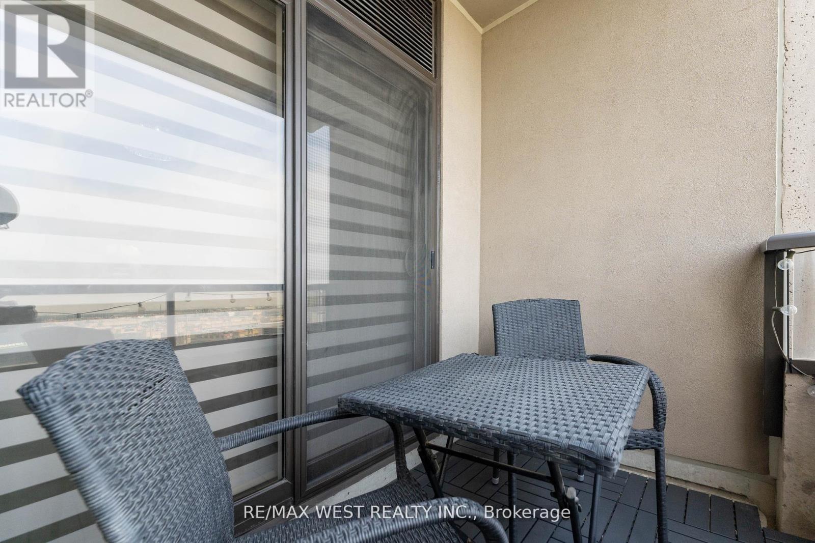 Photo 21 of 916 9225 Jane Street, Vaughan ON