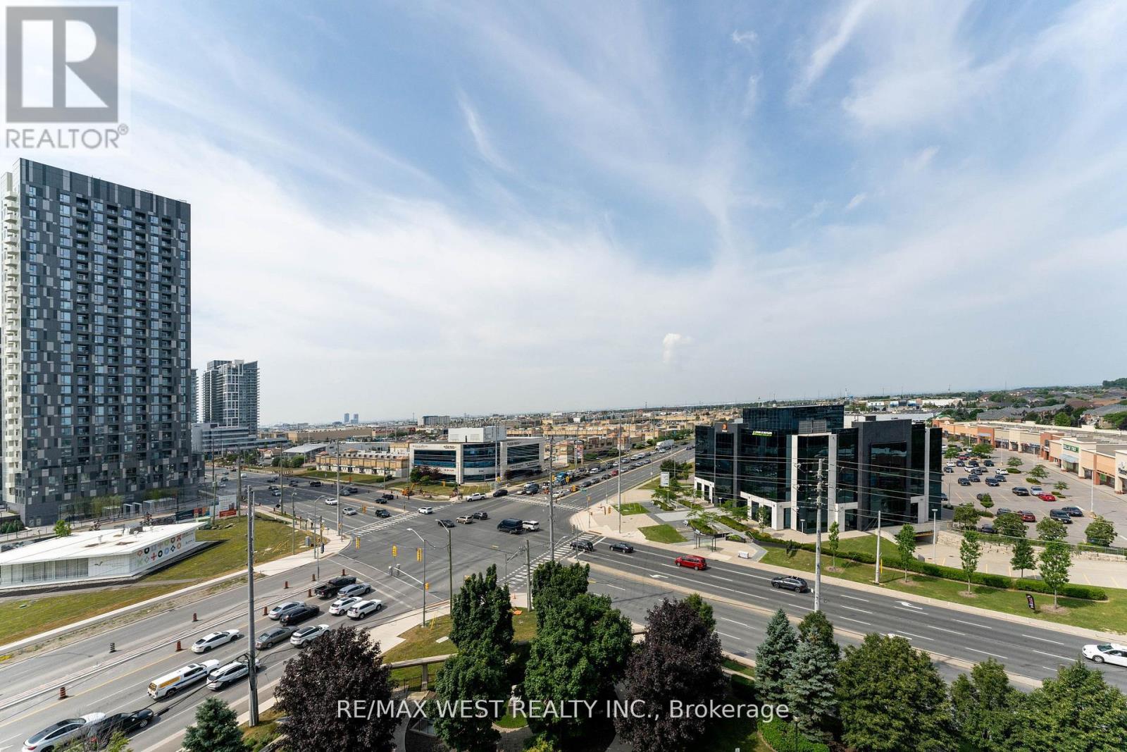 Photo 23 of 916 9225 Jane Street, Vaughan ON