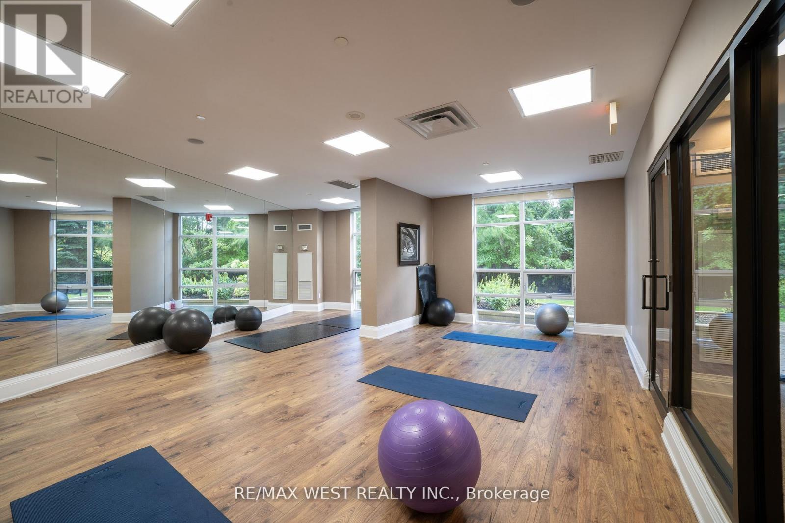 Photo 29 of 916 9225 Jane Street, Vaughan ON