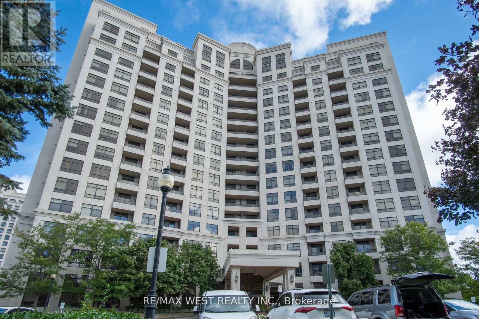 Photo 33 of 916 9225 Jane Street, Vaughan ON