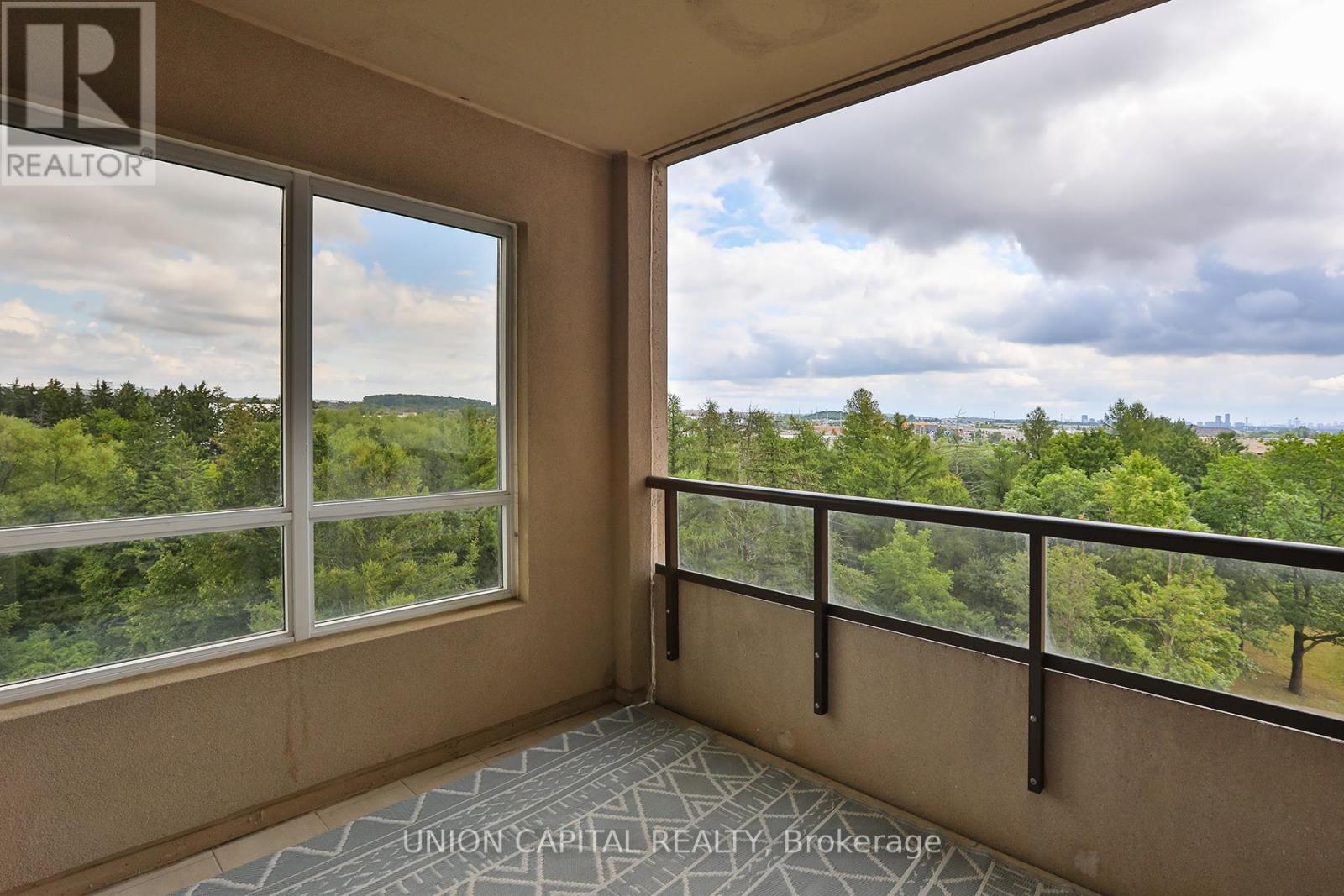Photo 31 of 605 9255 Jane Street, Vaughan ON